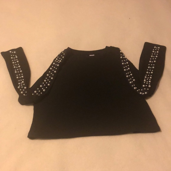Black crop top - Picture 1 of 2